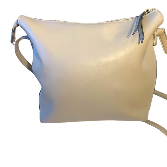 Nanette Lepore tan crossbody bag - Picture 3 of 7